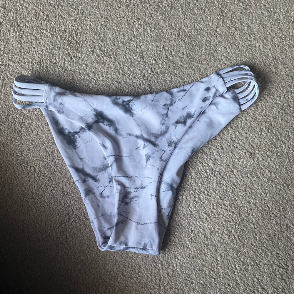 Bathing suit